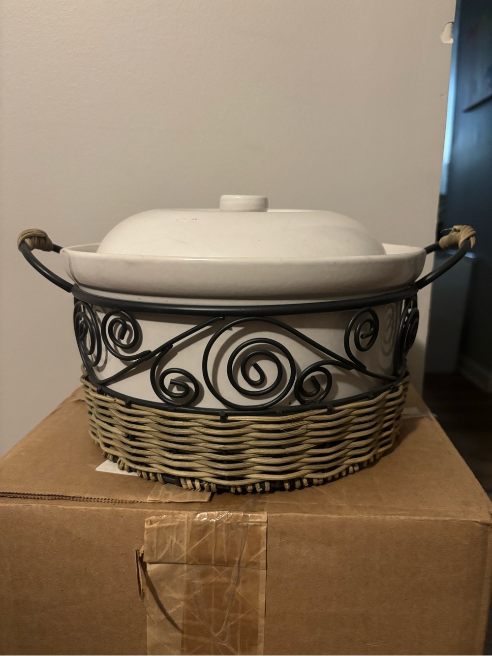 White Ceramic Covered Casserole with Wicker and Metal Stand